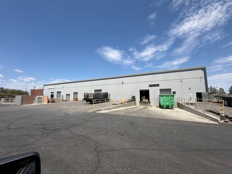 More Photos Of 6770 Bermuda Rd, Las Vegas Warehouse For Lease