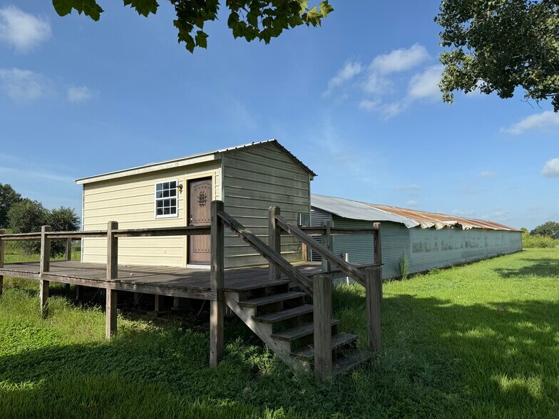 More Photos Of 525 Olede Devillier Road, Winnie Land For Sale