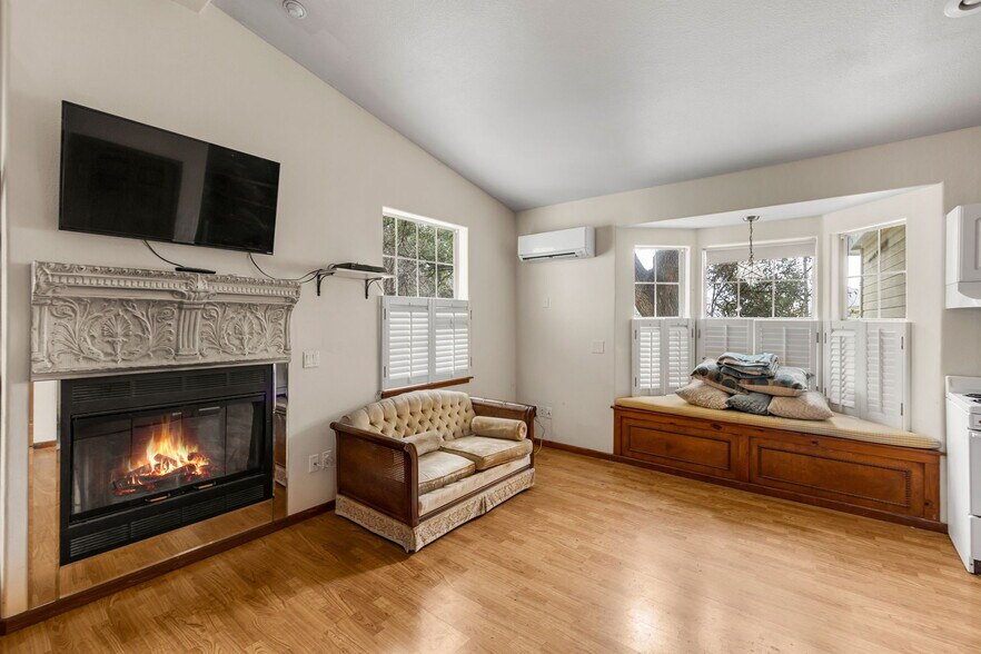 More Photos Of 251 Circle Dr, Wimberley Hospitality For Sale