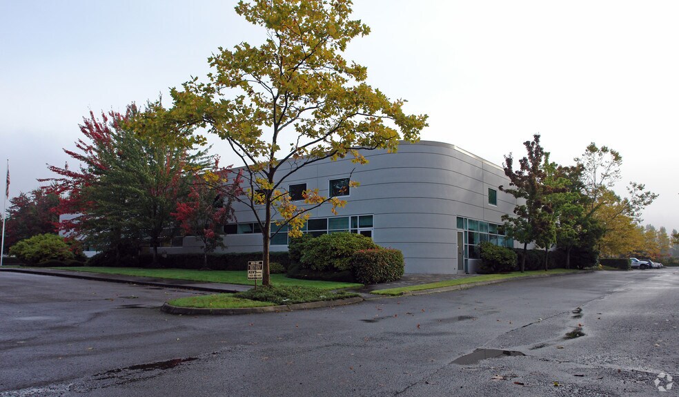 More Photos Of 15305 NE 95th St, Redmond Warehouse For Lease