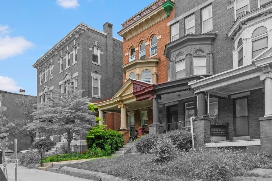 Primary Photo Of 2841 N Calvert St, Baltimore Apartments For Sale