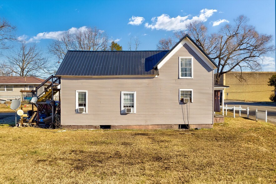 More Photos Of 706 Washington Ave, Etowah Multifamily For Sale