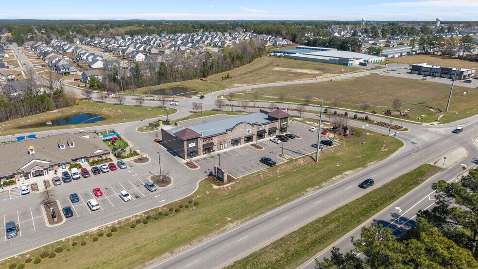 More Photos Of 101-129 Great Ln, Raeford Storefront Retail Office For Lease