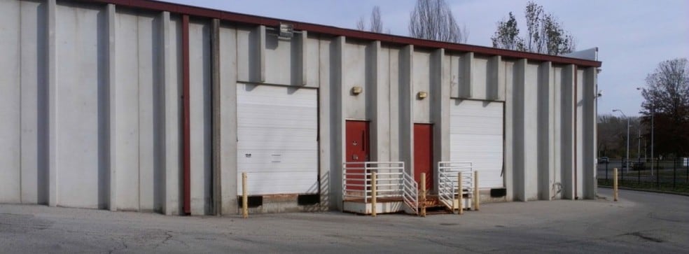 More Photos Of 9668-9680 Marion Rdg, Kansas City Light Manufacturing For Lease