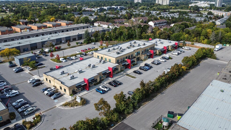 More Photos Of 2155 Dunwin Dr, Mississauga Office Residential For Sale