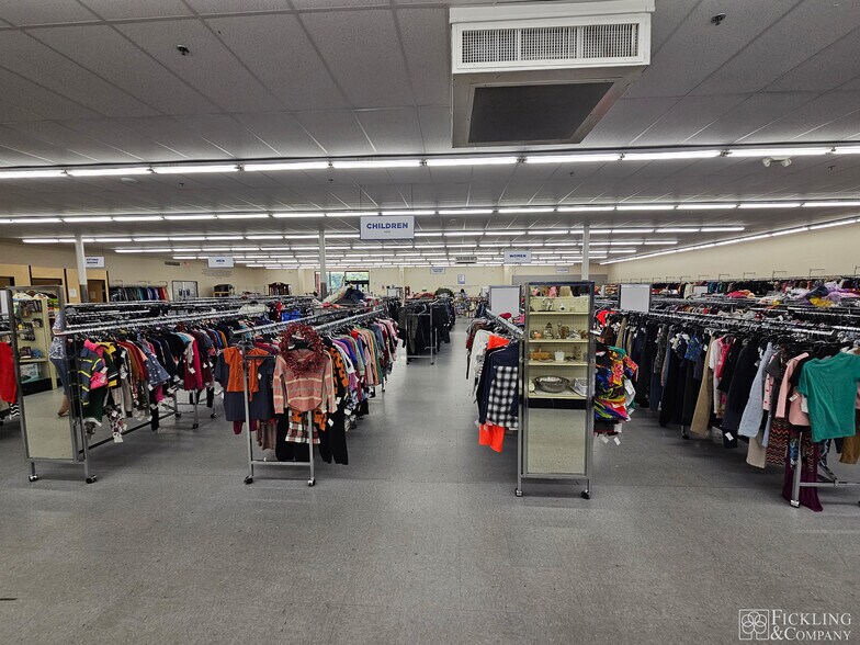 More Photos Of 6109 Houston Rd, Macon-Bibb Freestanding For Sale