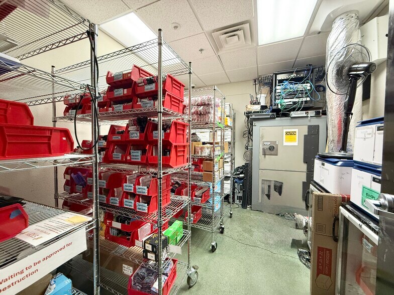 More Photos Of 6332 S Rainbow Blvd, Las Vegas Medical For Lease