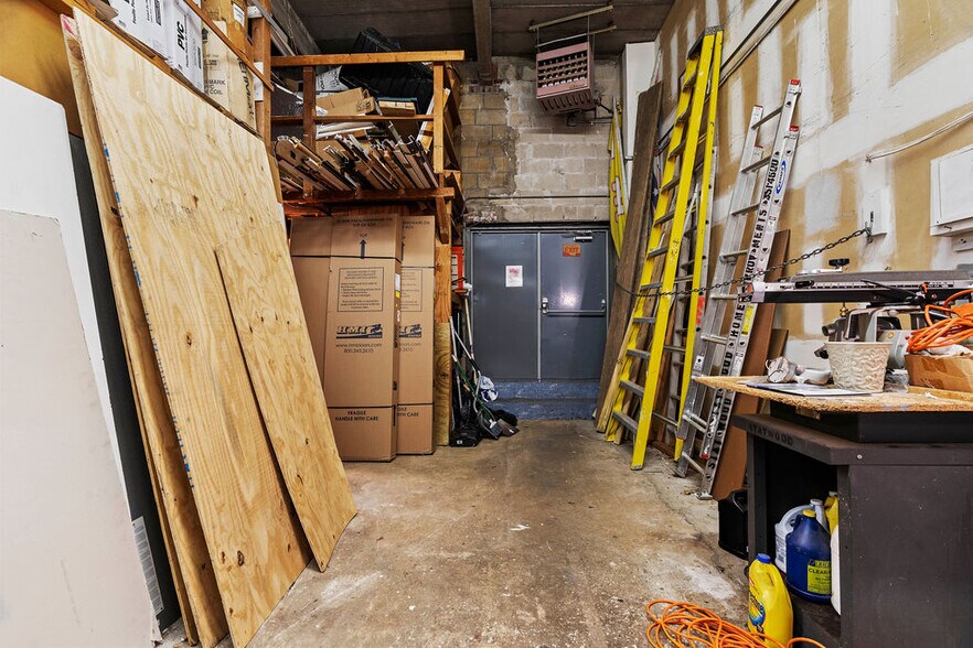 More Photos Of 1475 Hylan Blvd, Staten Island Freestanding For Sale