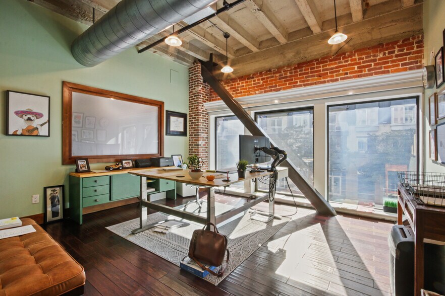 More Photos Of 201-207 E Broadway, Long Beach Office For Sale