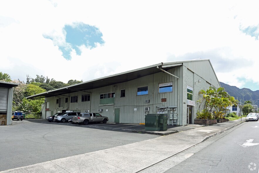 More Photos Of 46-174 Kahuhipa St, Kaneohe Warehouse For Lease