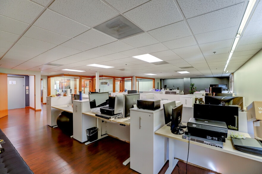 More Photos Of 155 El Camino Real, Tustin Office For Lease
