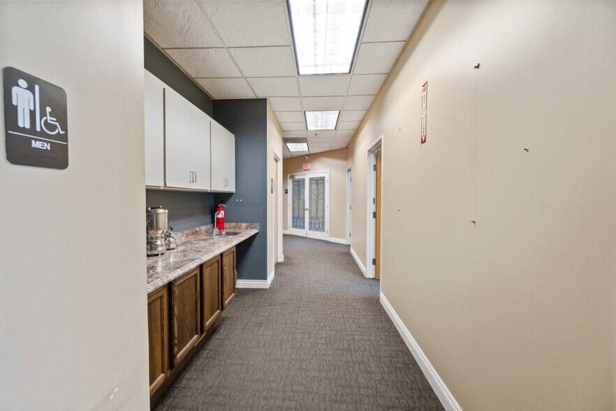 More Photos Of 1190 N Del Rio Pl, Ontario Warehouse For Sale