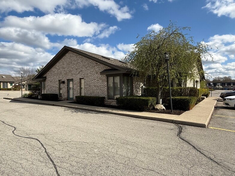 More Photos Of 755 Boardman Canfield Rd, Boardman Medical For Lease