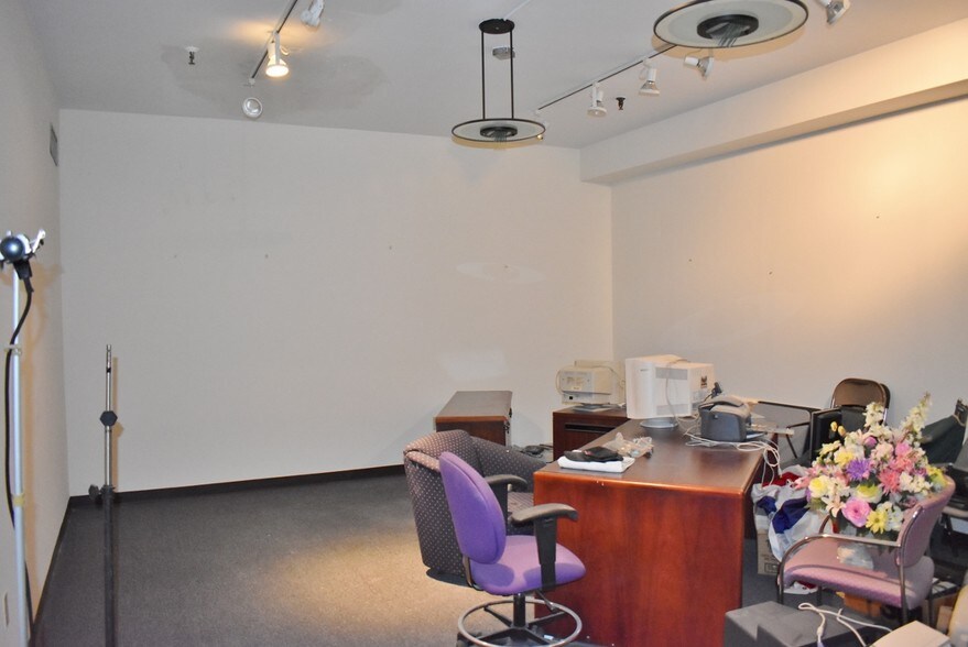 More Photos Of 1131 Central Ave, Middletown Loft Creative Space For Sale