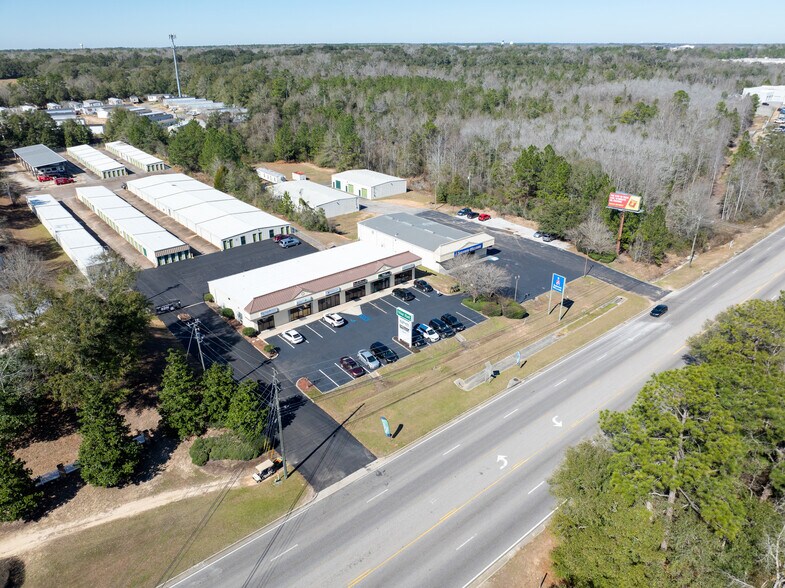 More Photos Of 1300 Schillinger Rd S, Mobile Storefront For Lease