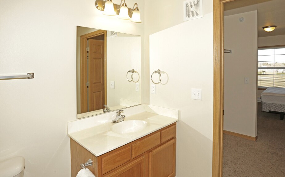 More Photos Of 501 12th Ave SE, Stanley Apartments For Lease