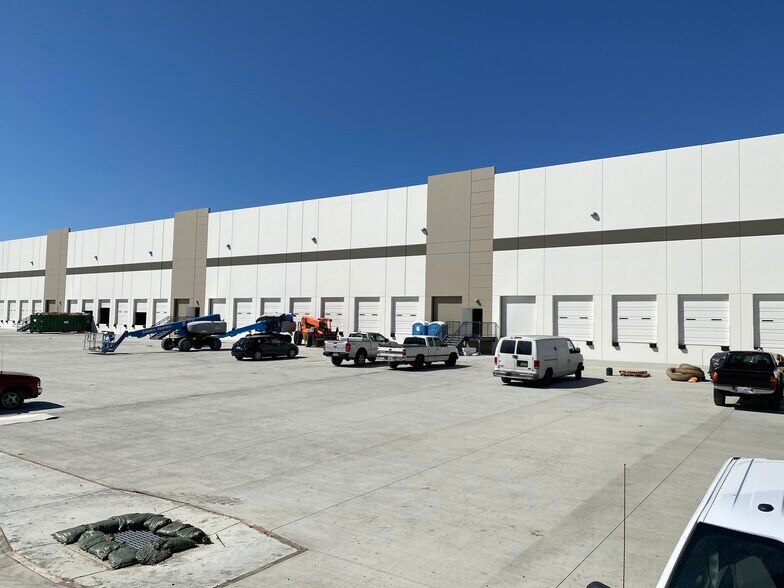 Primary Photo Of 7707 Paseo de la Fuente, San Diego Warehouse For Lease