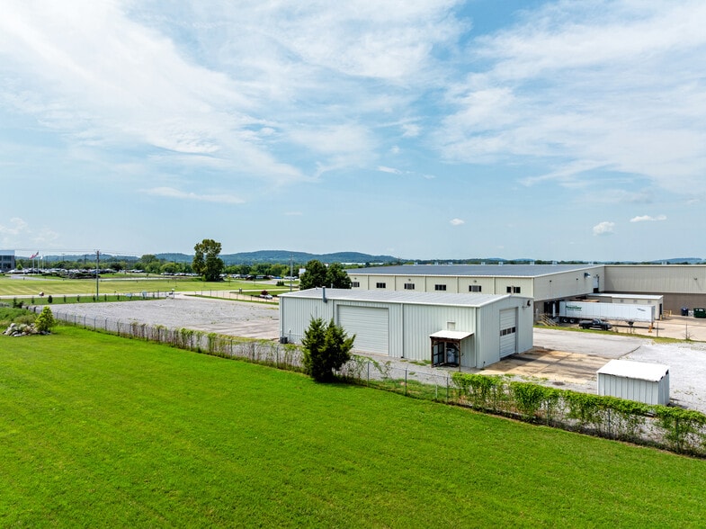 More Photos Of 333 Maddox-simpson Pky, Lebanon Warehouse For Lease