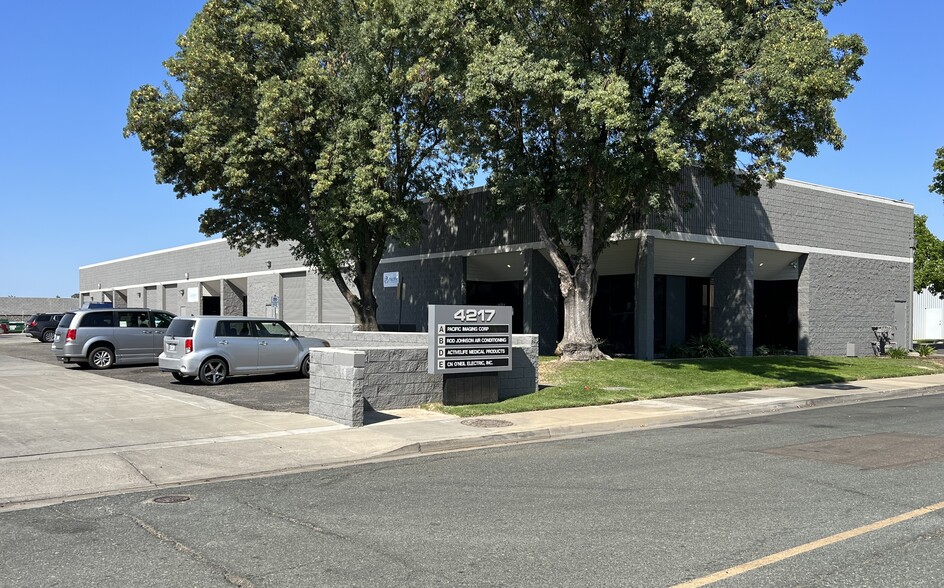 Primary Photo Of 4217 Coronado Ave, Stockton Light Distribution For Lease