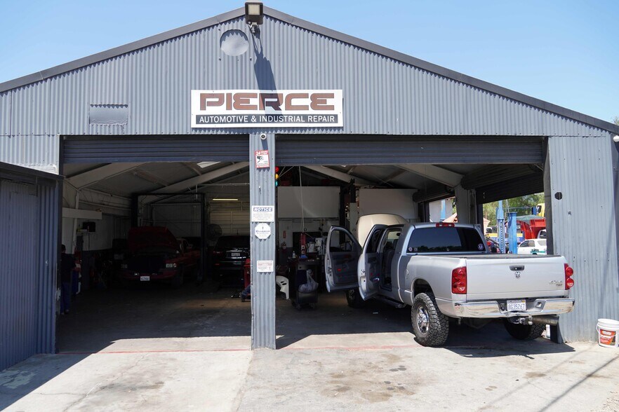 More Photos Of 10941 Hole Ave, Riverside Auto Repair For Sale