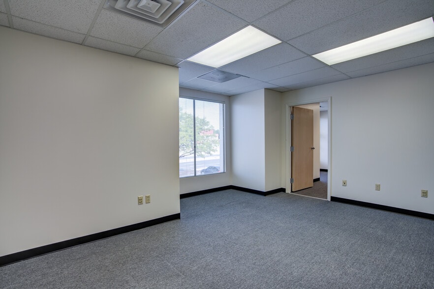 More Photos Of 225 S Academy Blvd, Colorado Springs Office For Sale