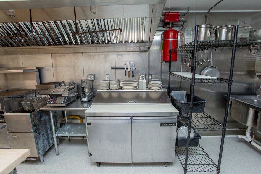 More Photos Of 236 N Union St, Lambertville Restaurant For Sale