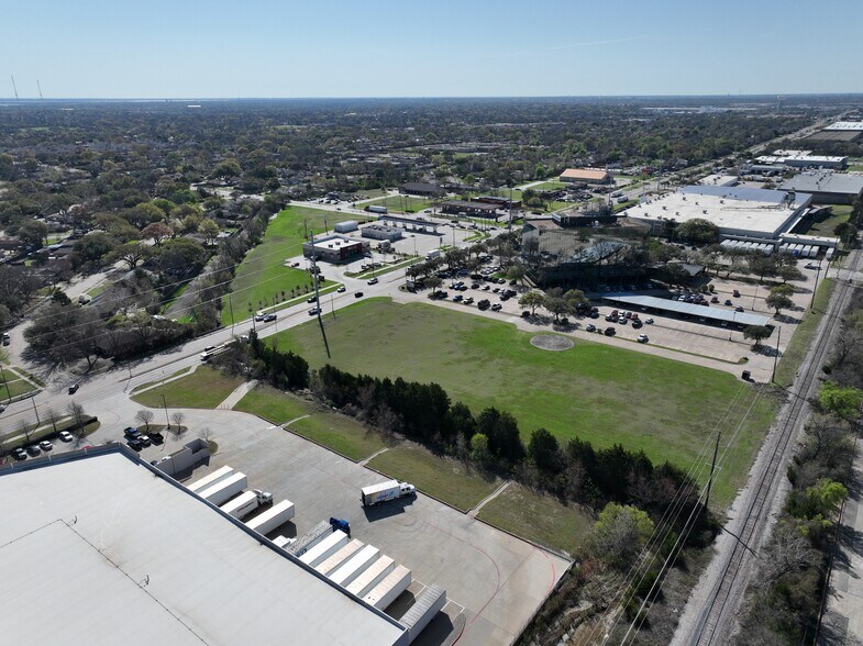 More Photos Of 1849 Shiloh rd, Garland Industrial For Lease