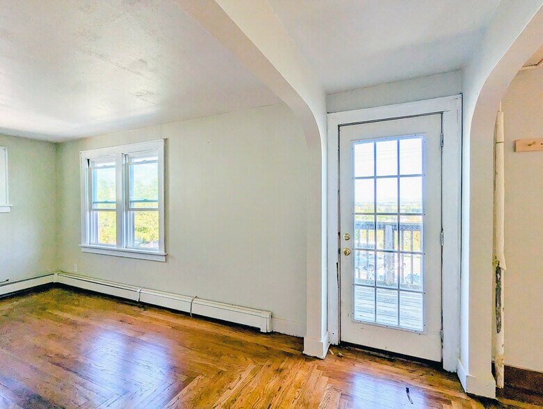 More Photos Of 514 Davis Ave, Endicott Apartments For Sale