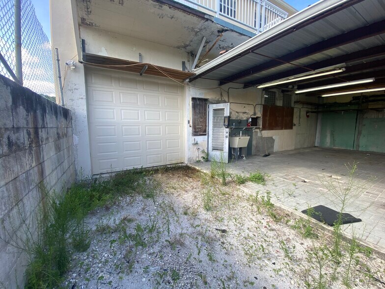 More Photos Of 2126 Collins Ct, Hollywood Refrigeration Cold Storage For Lease