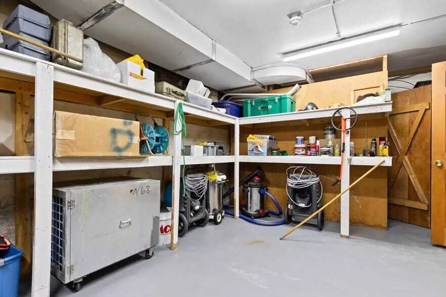 More Photos Of 587 Spring St, Westbrook Office For Sale