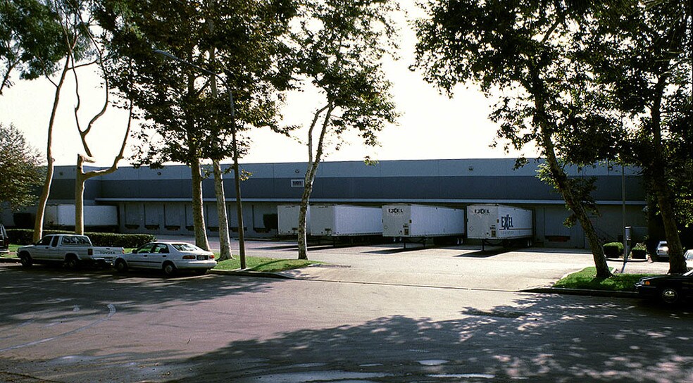 More Photos Of 13012 Midway Pl, Cerritos Warehouse For Lease