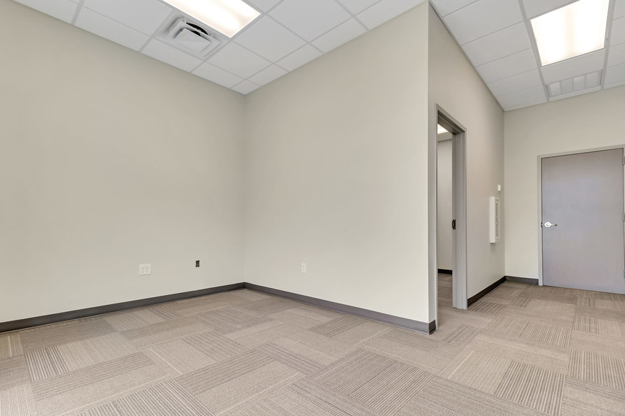 More Photos Of 1055 US Highway 80 E, Pooler Light Distribution For Lease