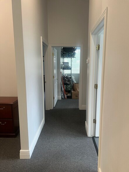 More Photos Of 9537 S 700 E, Sandy Office For Lease