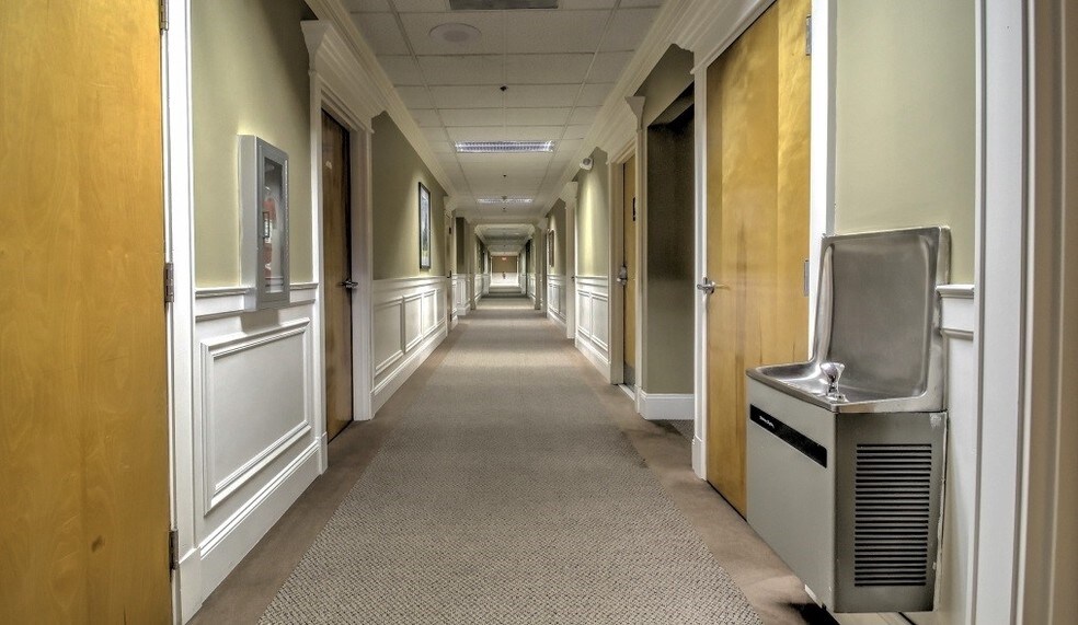 More Photos Of 12 Cambridge Dr, Trumbull Office Residential For Lease