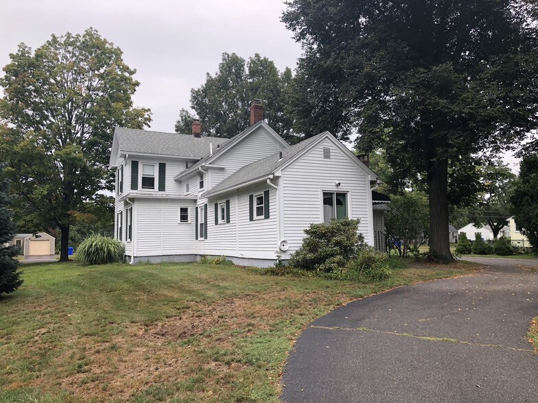 More Photos Of 465 Hills St, East Hartford Contractor Storage Yard For Sale