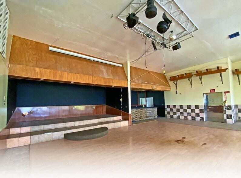 More Photos Of 3466 E Florence Ave, Huntington Park Restaurant For Lease