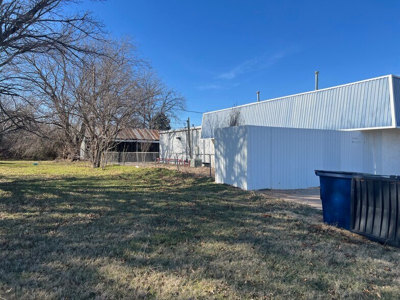 More Photos Of 600 S Red River Expy, Burkburnett Medical For Sale