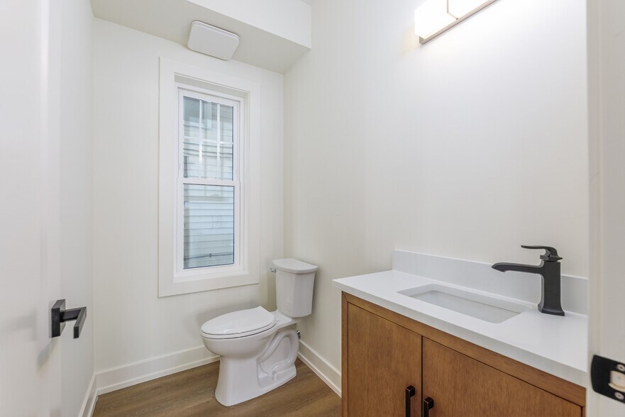 More Photos Of 5201 Atlantic ave, Ventnor City Apartments For Sale