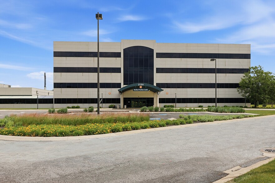 More Photos Of 2150 Gettler St, Dyer Medical For Lease
