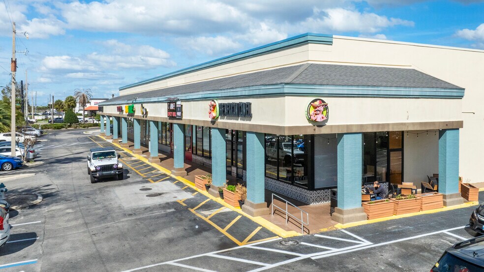 More Photos Of 5600-5752 International Dr, Orlando Unknown For Lease