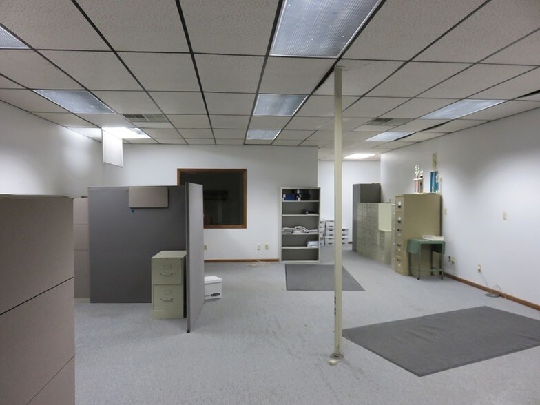 More Photos Of 123 1st St SE, Mason City Office For Lease