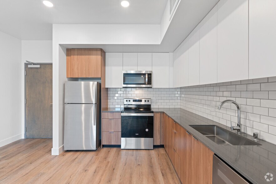 More Photos Of 301 D St, West Sacramento Apartments For Sale