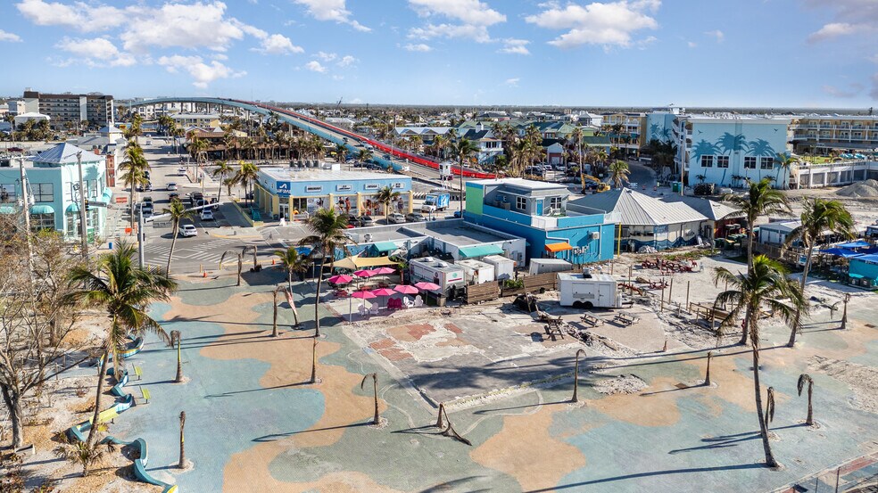 More Photos Of 80 Old San Carlos Blvd, Fort Myers Beach Restaurant For Sale