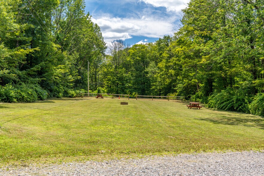 More Photos Of 1379 CT-197, Woodstock Specialty For Sale