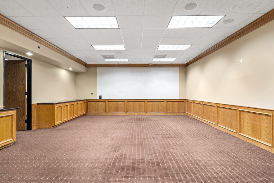 More Photos Of 3219 Harrisburg Blvd, Houston Medical For Lease