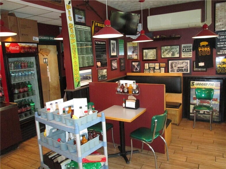 More Photos Of 3415 Rochester Rd, Lakeville Restaurant For Sale