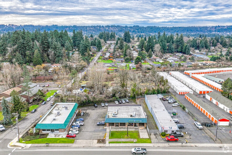 More Photos Of 17635 SE McLoughlin Blvd, Milwaukie Freestanding For Lease