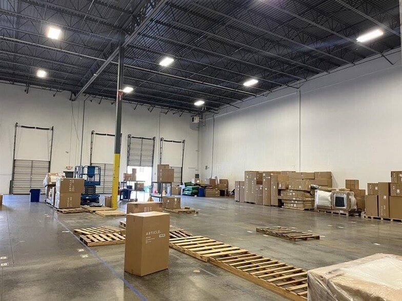 More Photos Of 5901 Long Creek Park Dr, Charlotte Warehouse For Lease