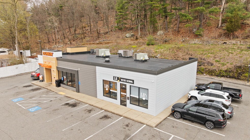 Primary Photo Of 577 Walnut St, Lynn Freestanding For Lease