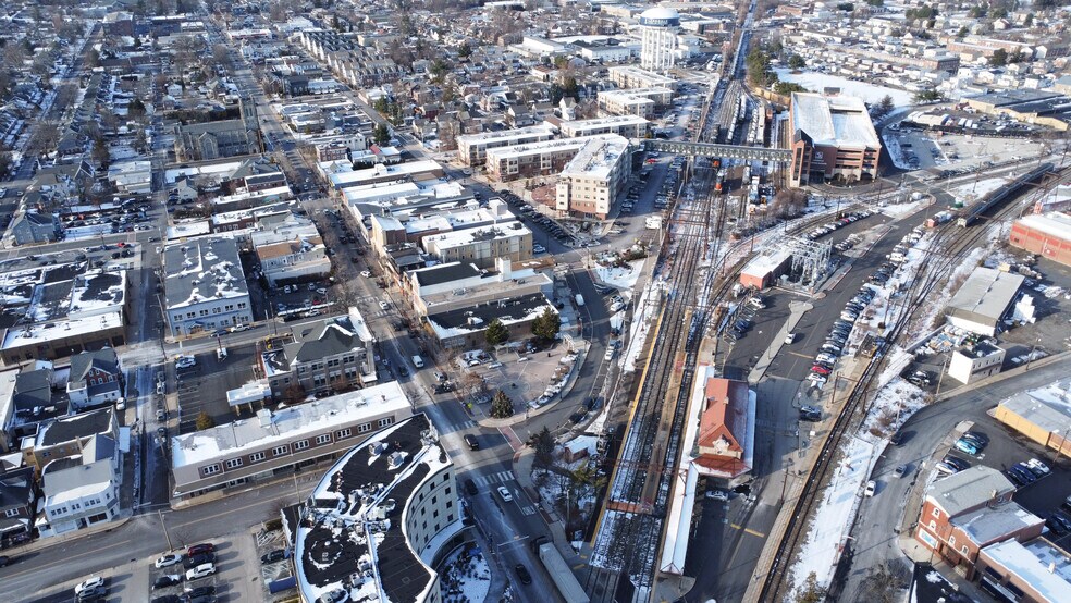 More Photos Of 210 W Main St, Lansdale Bank For Lease